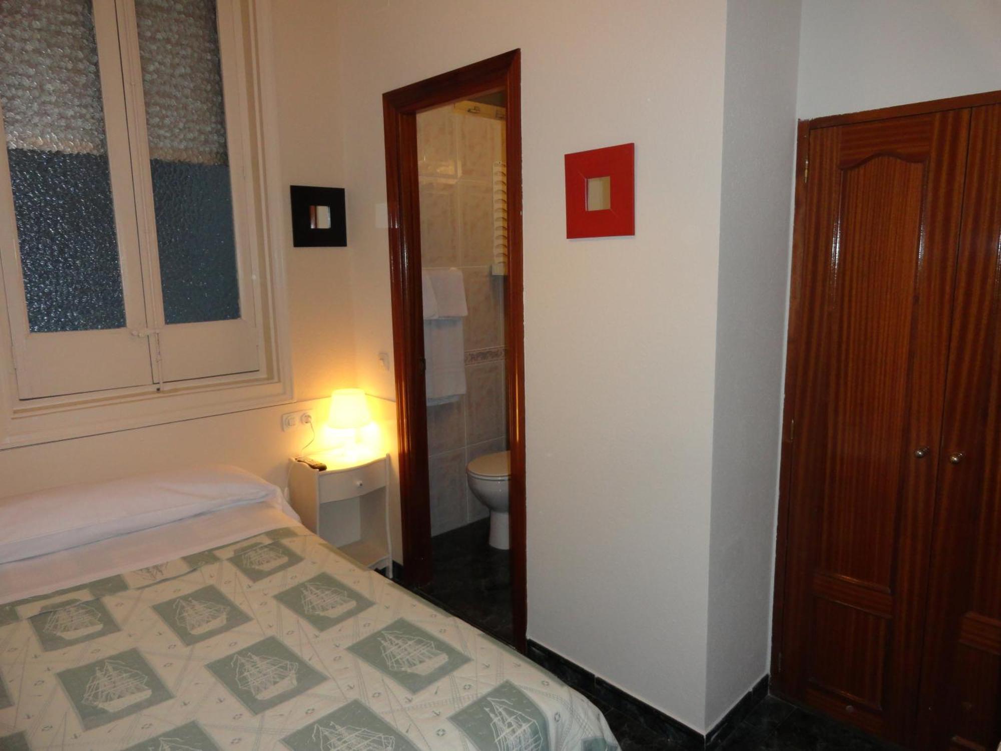 Hostal Alistana Madrid Exterior photo